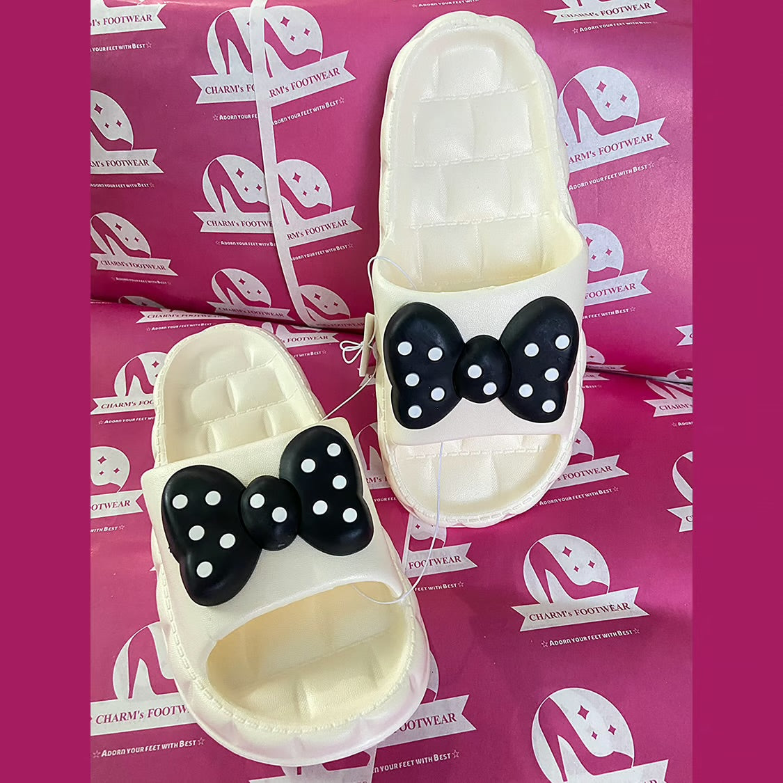 White bow slippers