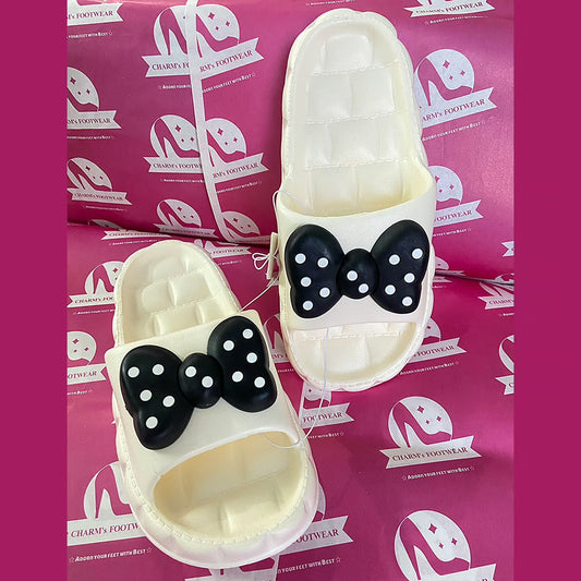 White bow slippers