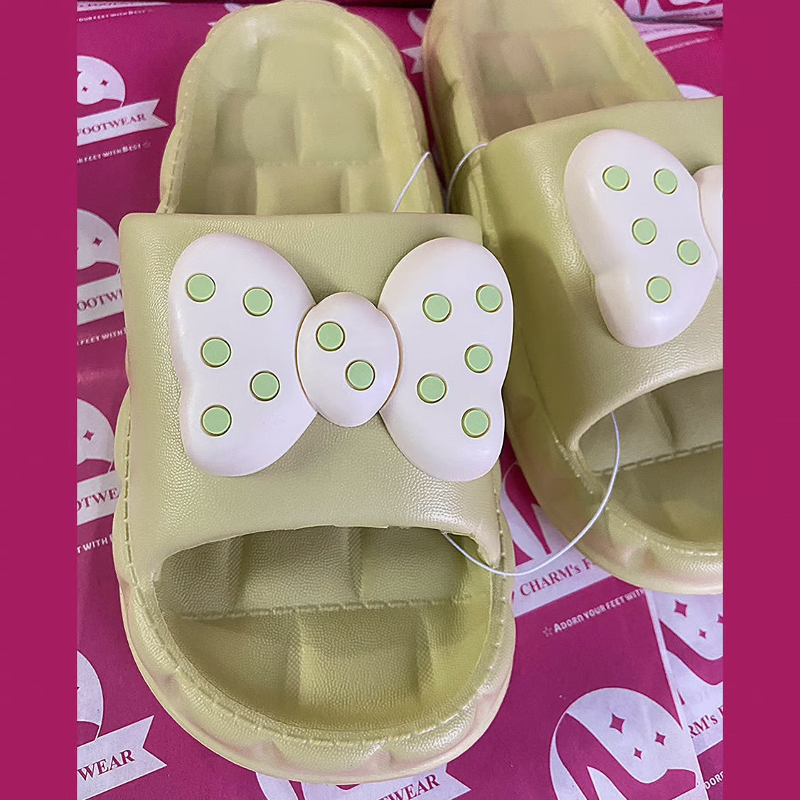 Pistachio green bow slippers