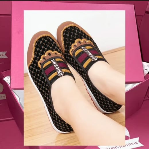Ladies
Sneakers (PreOrder)