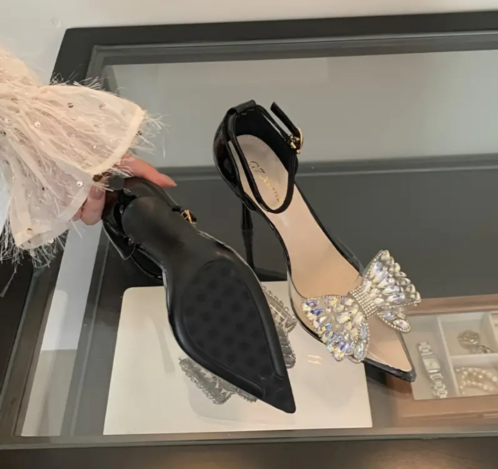 Korean bow heels