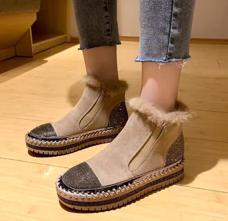 Women's Fur Shoes (Pre-Order)