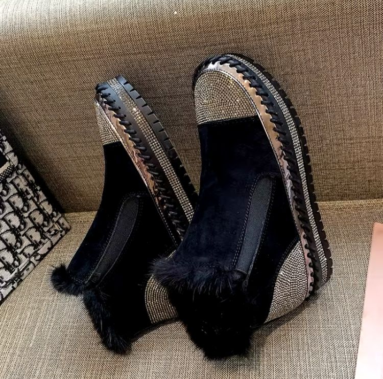 Women's Fur Shoes (Pre-Order)