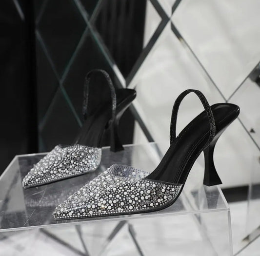 Pearls Black heels