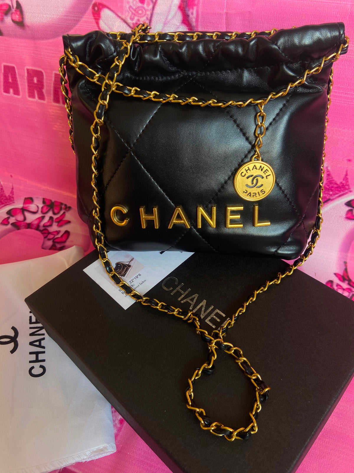 CHANEL 22 mini handbag