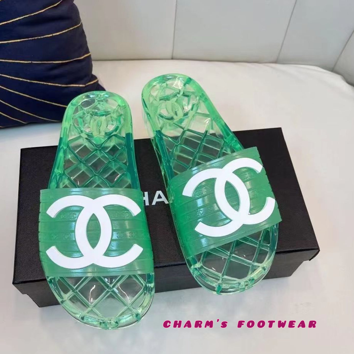 CHANNEL jelly Slippers