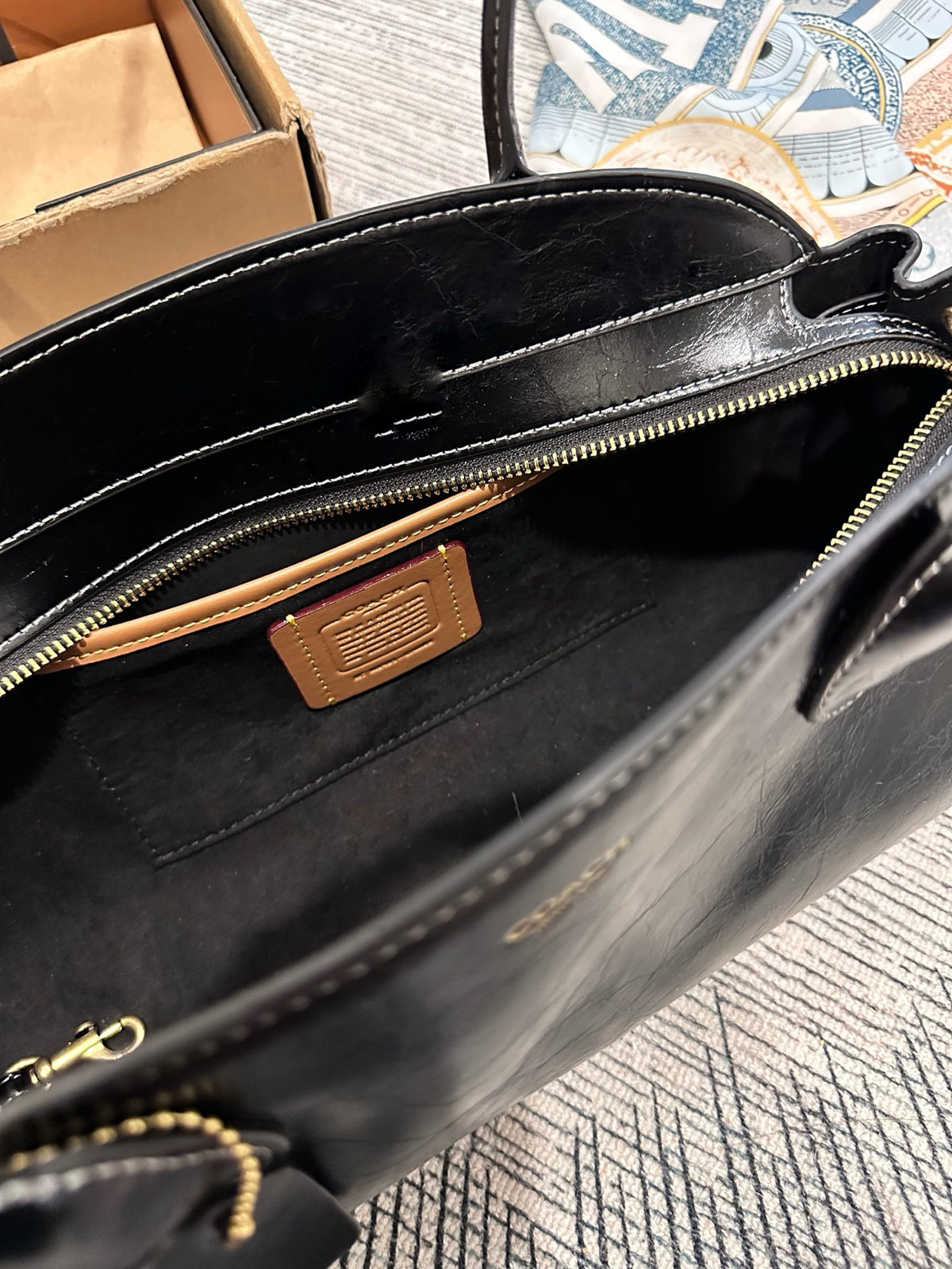 COACH Empire Carryall 34 - Bags