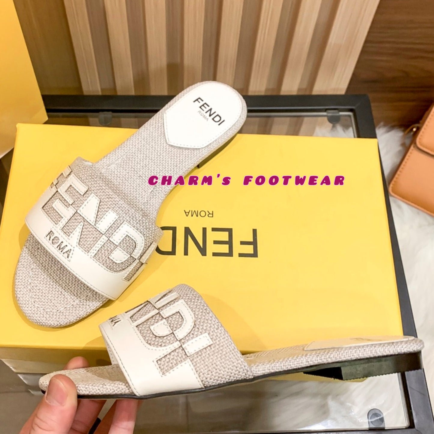 FENDI Roma Slippers (PreOrder)