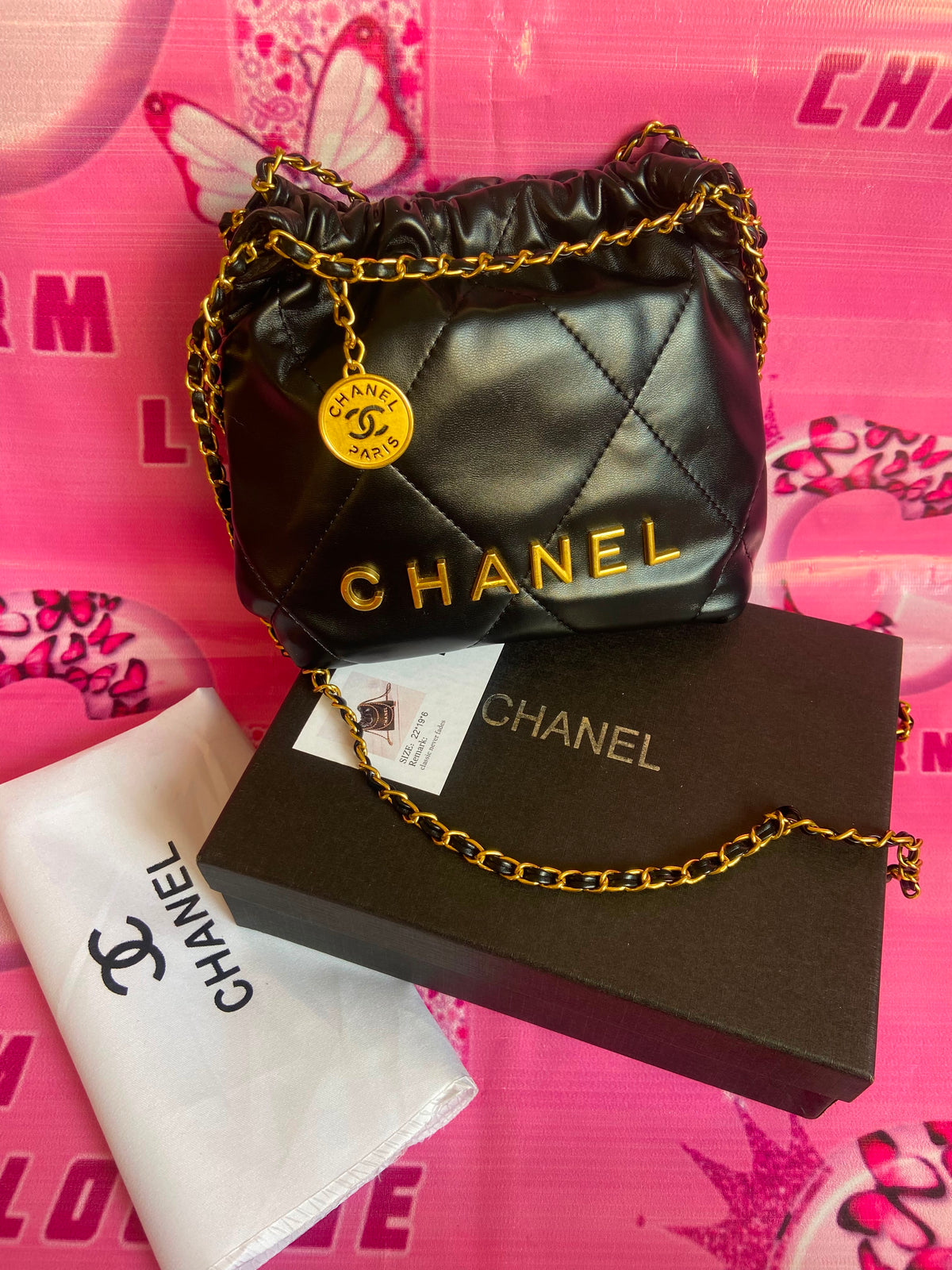 CHANEL 22 mini handbag