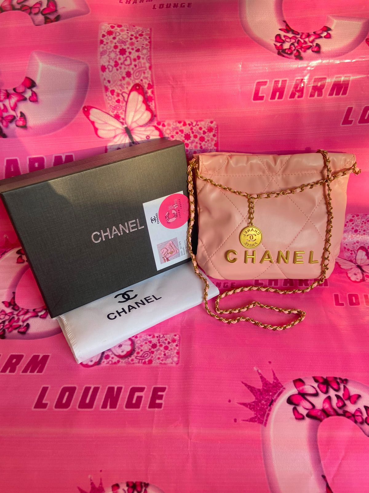 CHANEL 22 mini handbag