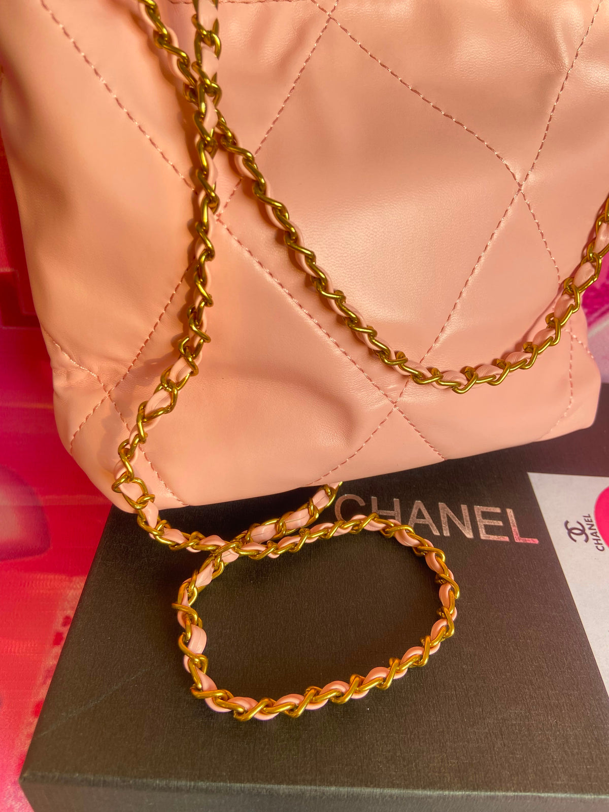 CHANEL 22 mini handbag